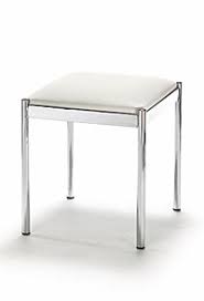 Bei ihrem einrichtungsdiscounter poco finden sie eine große auswahl unterschiedlicher hocker für jeden geschmack und geldbeutel. Umkleide 4 Fuss Hocker Gunstig Kaufen