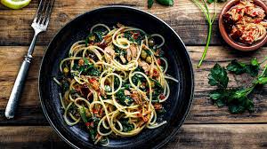 Zitronen Pasta Mit Chili Thunfisch Und Spinat Followfood Quality wallpaper with a preview on: