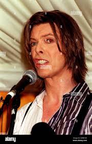 Bowie shirt hi-res stock photography and images