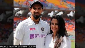 Ishant sharma is one of india's premier fast bowlers, his bowling accuracy and incredible bounce helped him to come this long in his career and represent team india, however, he is the one who can reverse swing the ball as well with the old ball. Ishant Sharma Comically Responds To Pratima Singh S Typical Husband Wife Joke Online