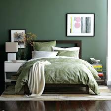 Green Walls Bedroom Earthy Bedroom In Green Green Bedroom Walls Decorating Ideas Green Bedroom Walls Bedroom Paint Design Bedroom Green
