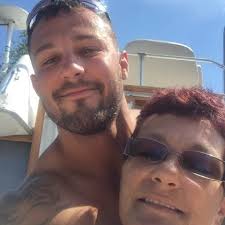 Who has the best mac and cheese near Harrison Township, Michigan?