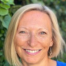 Amazon.com: Laura Walker: books, biography, latest update