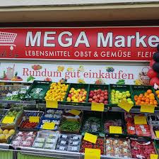 Nalazi se u strogom centru budve, poznatom kao „tržni centar, u čijem satavu se. Mega Market Home Facebook