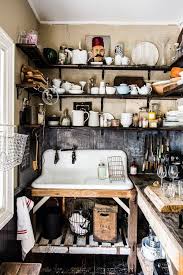 Le Style Brocante En Decoration D Interieur Ou L Art Du Fourbi Turbulences Deco Eclectic Kitchen Home Decor Home Kitchens
