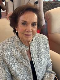 Gaby Vargas was live.