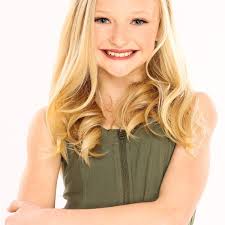 Claire Judd's Instagram, Twitter & Facebook