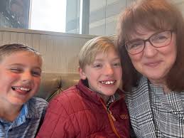 Emily Mathews DeYoung (@deyoungemily) · Holland, MI