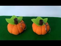 Tutorial Gantungan Kunci Labu Dari Kain Flanel How To Make A Felt Pumpkin Youtube Kain Flanel Gantungan Kunci Labu