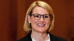 Podcast: Eine Oberbürgermeisterin für Augsburg: Was Eva Weber nun anpacken  will