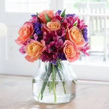 Whether you're shopping for a birthday, an anniversary, or simply to let someone know you're thinking of them. Black Roses