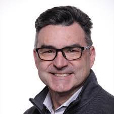 Siv Taing's Instagram, Twitter & Facebook