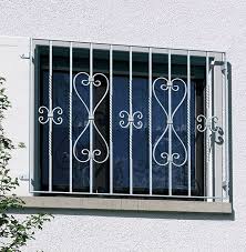 Fenstergitter Nach Mass Modell Nimbus Fur Die Montage In Der Laibung Balcones De Metal Ventanas De Metal Ventanas De Hierro