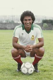 Los años setenta fueron una étapa de consolidación de los pumas de la unam, ya que de 1975 a 1980 fueron protagonistas año con año del campeonato. Was Macht Hugo Sanchez Heute Mannersache