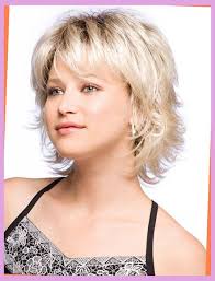 It's a shaggy hairstyle, and it looks a little messy — but as every cut here, it's really feminine and elegant. Feathered Short Hairstyles With Bangs Hairstyle Guides