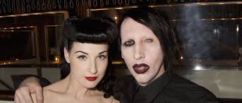 Dita von teese was born on september 28, 1972 in rochester, michigan, usa as heather renée sweet. Etwas Schlimmes Dita Von Teese Uber Marilyn Manson Ehe Promiflash De