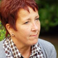 Caroline BRADBURY-JONES