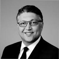 Derek Gumm's Instagram, Twitter & Facebook