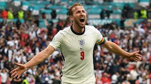 Veinticinco años han pasado desde que inglaterra sucumbió en los penaltis ante alemania en la veinticinco años del penalti fallado por gareth southgate, quien ahora dirige a una inglaterra con sed. Iojoe4gf2qytym