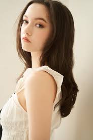 Electric Bloom (TV Series 2025– )