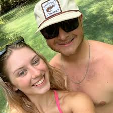 Alyssa Skinner and William Volk's Wedding Website