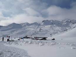 Windfinder specializes in wind, waves, tides and weather reports & forecasts for wind related sports like kitesurfing, windsurfing, surfing, sailing, fishing or paragliding. 33 Kilometros Para Que Inaugures La Temporada En Aramon Formigal Panticosa Blog Aramon
