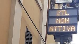 Ztl non attiva, atteggiamento ambiguo :: Segnalazione a Forlì