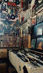 Check out our record aesthetic selection for the very best in unique or. Wallpaper Aesthetic Wallpapers Retro Aesthetic Retro Wallpaper