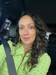 Is it just me, or does he kinda look like Floyd the barber? 😄