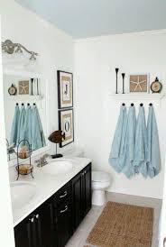 Love The Crisp Black White Bathroom Coastal Bathroom Decor Beach Theme Bathroom Bathroom Inspiration
