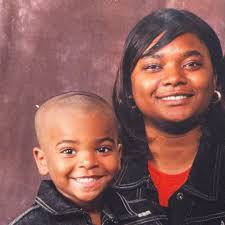 Do I have to pay for bags with an AA employee seat?