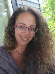 Any hairstylist can do this color?