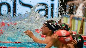Stando a quanto apprendiamo da wikipedia, l'altezza di benedetta pilato è di 170 cm, mentre il suo peso è di 60 kg. Federazione Italiana Nuoto Sette Colli Frecciarossa Benny Da Record Greg Da Urlo Martina Bis