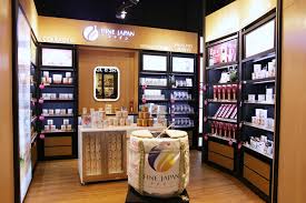 Fine hyaluron& collagen is a complete beauty formula designed for reversing aging of the skin. Sunshine Kelly Beauty Fashion Lifestyle Travel Fitness Fine Japan 1st Malaysian Store Sunway Velocity Mall Kuala Lumpur