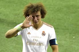 David luiz moreira marinho (born 22 april 1987) is a brazilian professional footballer.primarily a centre back, he can also be deployed as a defensive midfielder. David Luiz No Real Madrid David Luiz Colo Colo Real Madrid