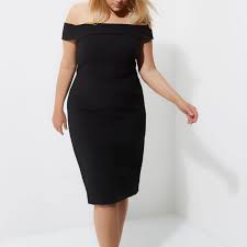 Élégante, achetez robes en ligne. 10 Robes Grande Taille Longueur Genoux Qu On A Adorees