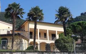 La casa di riposo donori è dotata di un'ampia sala ricreativa e una bellissima terrazza panoramica per accogliere gli anziani nei momenti di relax, è inoltre dotata di tutti i comfort tra i quali infermeria e ascensore. Predore Rsa Chiusa Da Oltre 5 Mesi Slitta La Riapertura Manca Il Personale Cronaca Predore