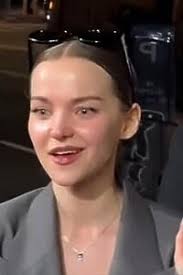 Dove Cameron Clothes and Outfits