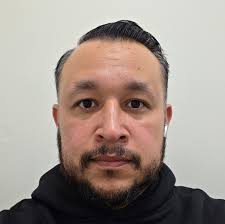 How long is everyone's taking to charge? What's the best phone/watch  charger?