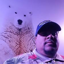 Someone tell Drake to give Cade Cunningham his goddamn Crocs back 😭