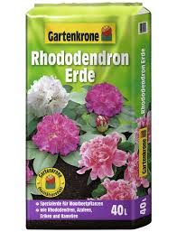 Azaleen — als azaleen werden verschiedene arten und sorten der gattung rhododendron bezeichnet. Gartenkrone Pflanzerde Fur Rhododendren Azaleen Eriken Und Kamelien Hagebau De