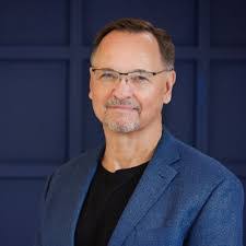 Mickey Parsons's Instagram, Twitter & Facebook