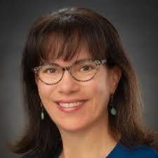 Ellyn Lee's Instagram, Twitter & Facebook