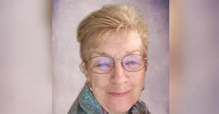 Gloria Bowen's Instagram, Twitter & Facebook