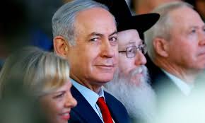 Izrail' prem'er-ministrine tağı ayıp tağıldı