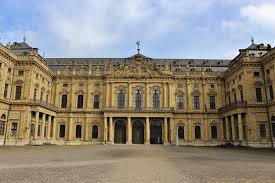 +49 (0)9 31/ 37 23 35 (tourist information) fax +49 (0)9 31/ 37 36 52 Wurzburger Residenz