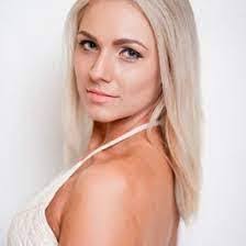 Alyssa Oakley's Instagram, Twitter & Facebook