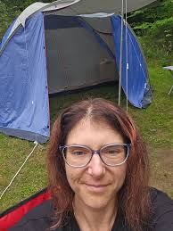 Here is a cup of nerd soup for you. Did you know that 50% of all Canadians  live south of Oconto? It's true, if you draw a line across our latitude and