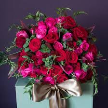 Pin By Flowernifty Com On Flower Nifty Valentine Bouquet Flower Delivery Valentines Flowers