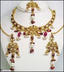 Kundankari is considered to be a very old and traditional profession. New Gold Jewellery Designs In Pakistan Gold Jewellery Design Jewelry Design Jewelry